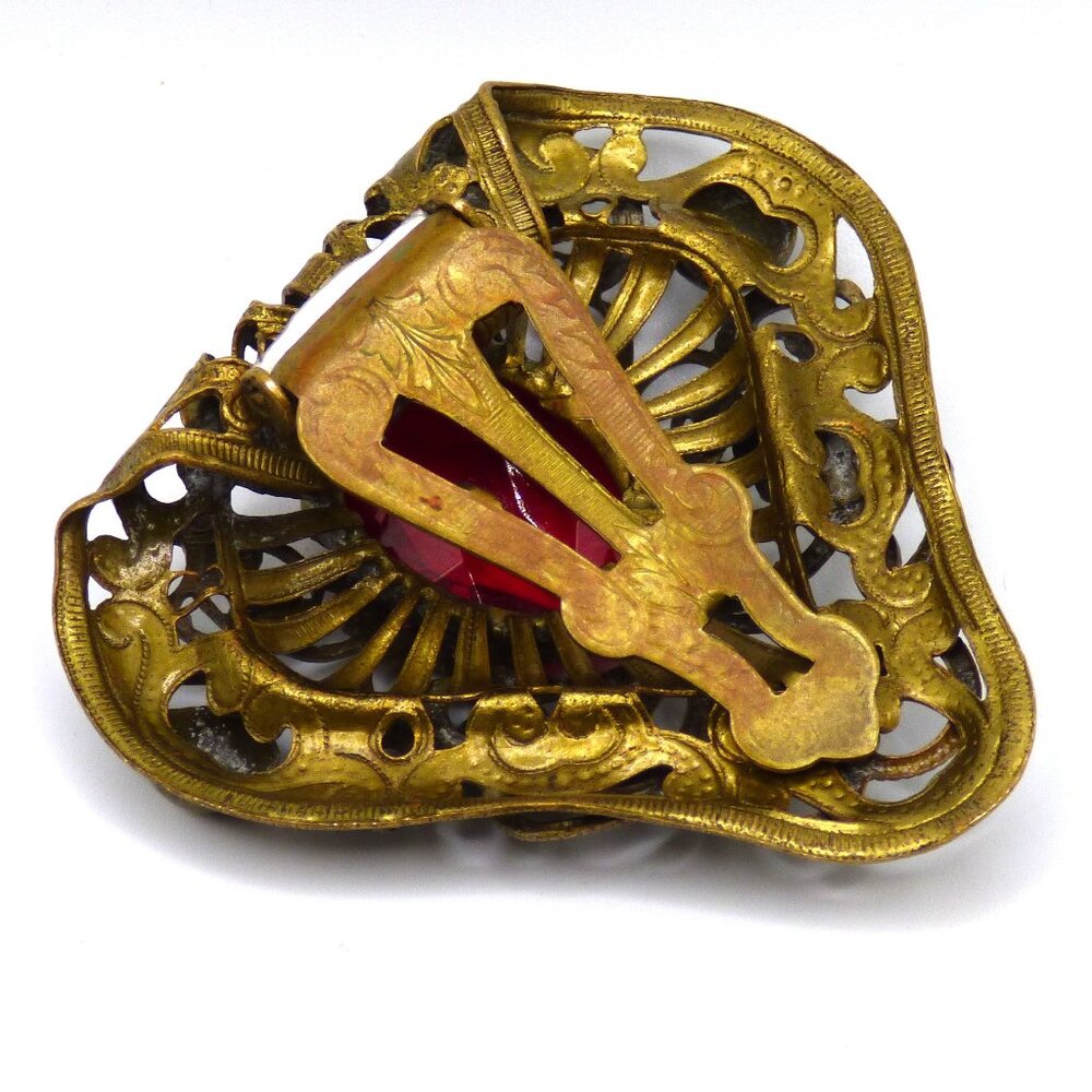 VTG  Czech Brass Filigree Dress Clip with Ruby Red Faceted Gem Art Deco Nouveau - Picture 3 of 5